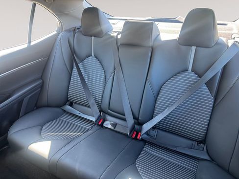 Used 2024 Toyota Camry SE image 13