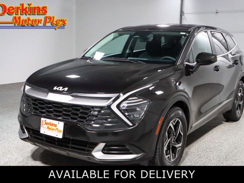 Used 2024 Kia Sportage LX FWD image 1