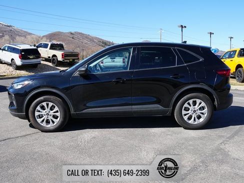 Used 2025 Ford Escape Active image 3