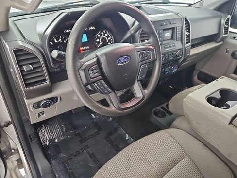 Used 2018 Ford F150 XLT image 2