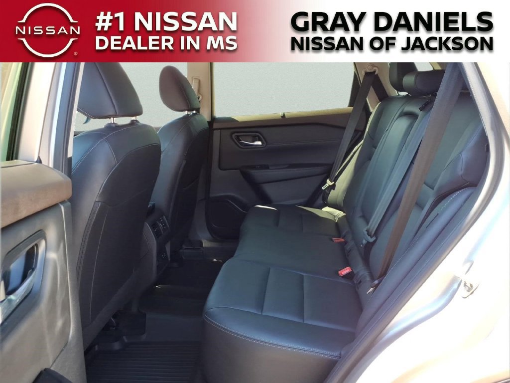 Used 2023 Nissan Rogue SL w/ SL Premium Package FWD image 25