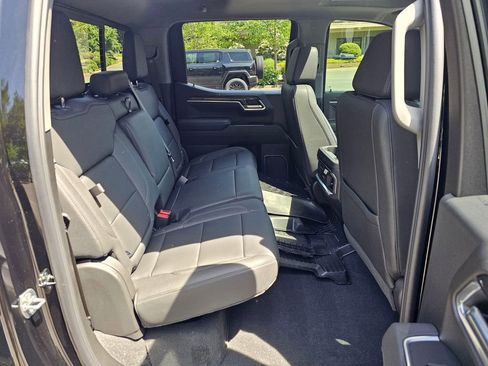 Used 2026 Chevrolet Silverado 1500 LTZ AWD/4WD image 12