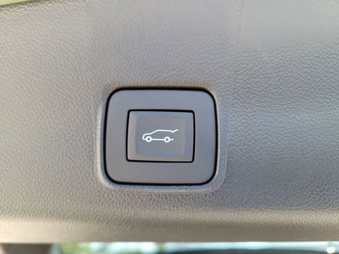 New 2026 Chevrolet TrailBlazer LT w/ Convenience Package FWD image 9