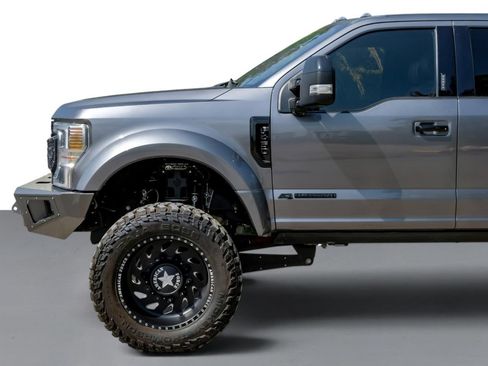 Used 2022 Ford F450 Platinum w/ FX4 Off-Road Package AWD/4WD image 11