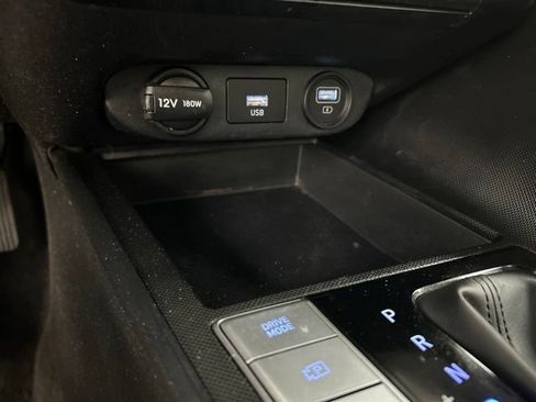 Used 2023 Hyundai Elantra SEL FWD image 16
