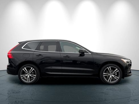 Used 2019 Volvo XC60 T5 Momentum w/ Protection Package Premier image 3
