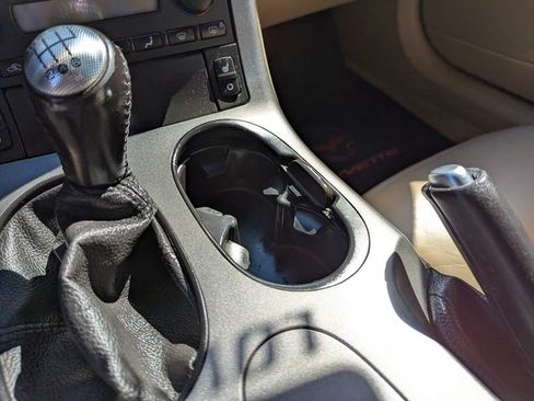 Used 2005 Chevrolet Corvette Coupe w/ Preferred Equipment Group RWD image 27
