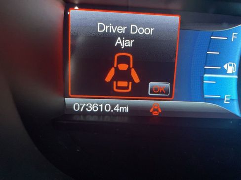 Used 2017 Ford Edge SEL w/ Equipment Group 201A image 6