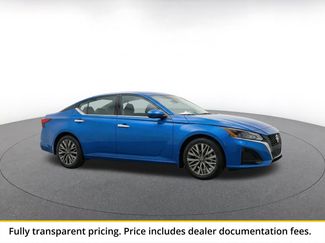 Used 2025 Nissan Altima 2.5 SV FWD video 1
