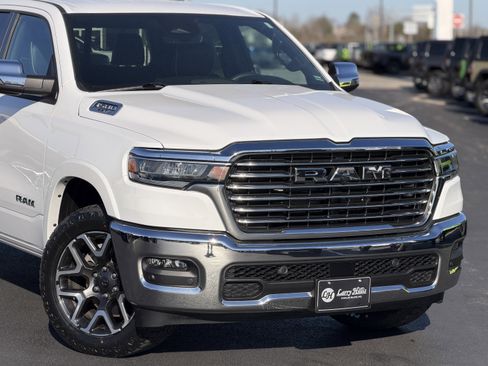 Used 2025 RAM 1500 Laramie image 5