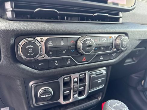 New 2026 Jeep Gladiator Sport AWD/4WD image 14