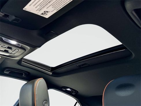 Certified 2023 Cadillac CT4 V w/ LPO, ONYX Package image 15