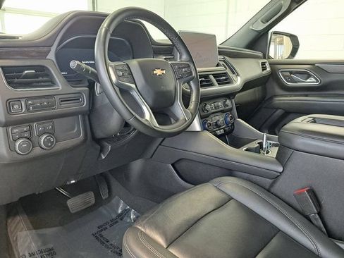 Used 2024 Chevrolet Suburban LT AWD/4WD image 8