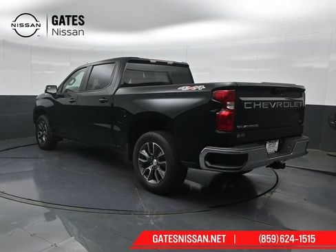 Used 2023 Chevrolet Silverado 1500 LT AWD/4WD image 8