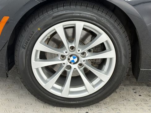 Used 2018 BMW 320i Sedan RWD image 10