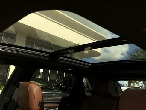 Used 2022 Cadillac XT5 Premium Luxury w/ Technology Package image 27