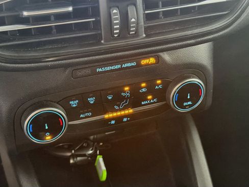 Used 2025 Ford Escape ST-Line FWD image 24