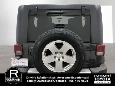 Used 2010 Jeep Wrangler Unlimited Sahara image 5