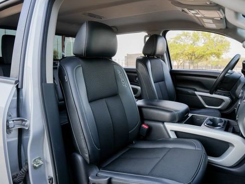 Used 2016 Nissan Titan PRO-4X image 35