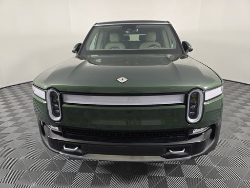 Used 2024 Rivian R1S Adventure image 8