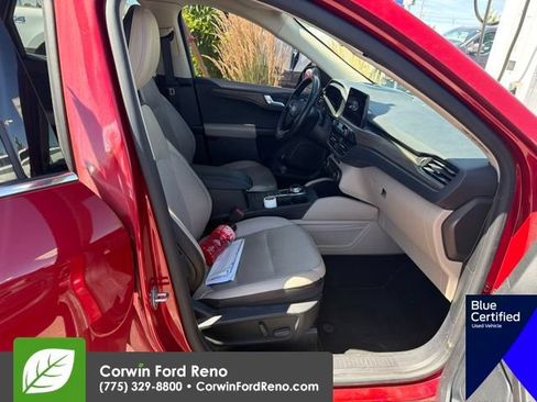 Used 2020 Ford Escape Titanium AWD/4WD image 13