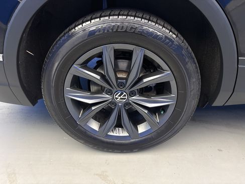 Certified 2023 Volkswagen Tiguan SE FWD image 8