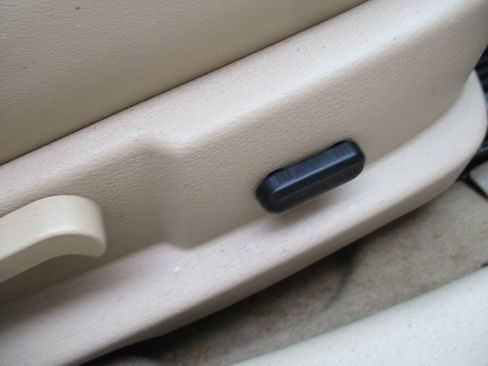 Used 2010 Mercury Milan Premier AWD/4WD image 22