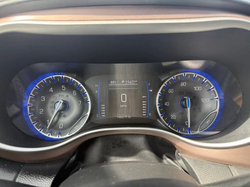 Used 2022 Chrysler Voyager LX FWD image 19