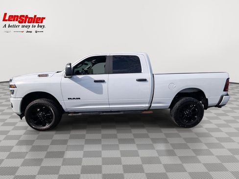 Used 2025 RAM 2500 Big Horn AWD/4WD image 2