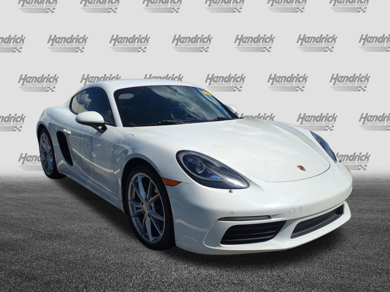 Used 2018 Porsche 718 Cayman RWD image 2