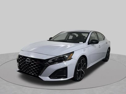 Used 2024 Nissan Altima 2.5 SR