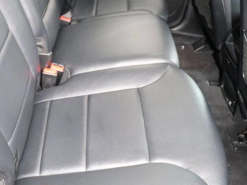 Used 2009 Mercedes-Benz ML 320 BlueTEC 4MATIC image 45