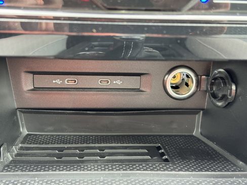 New 2025 Volkswagen Taos SE image 22