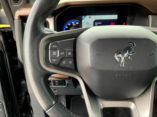 Used 2023 Ford Bronco Outer Banks w/ Sasquatch Package AWD/4WD image 19