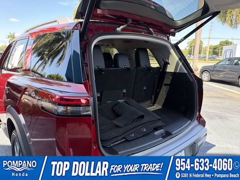Used 2024 Nissan Pathfinder SL w/ SL Premium Package FWD image 32