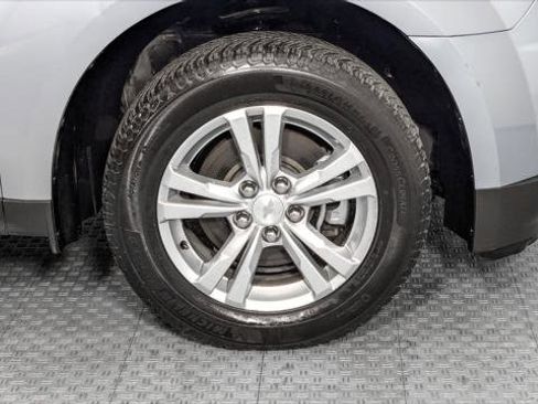 Used 2015 Chevrolet Equinox LS image 29
