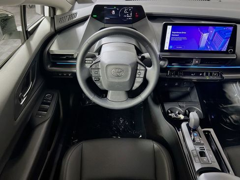 Used 2025 Toyota Prius AWD image 19