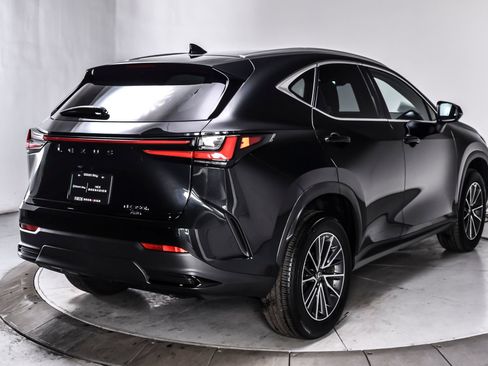 Used 2024 Lexus NX 350h AWD w/ Vision Package image 4