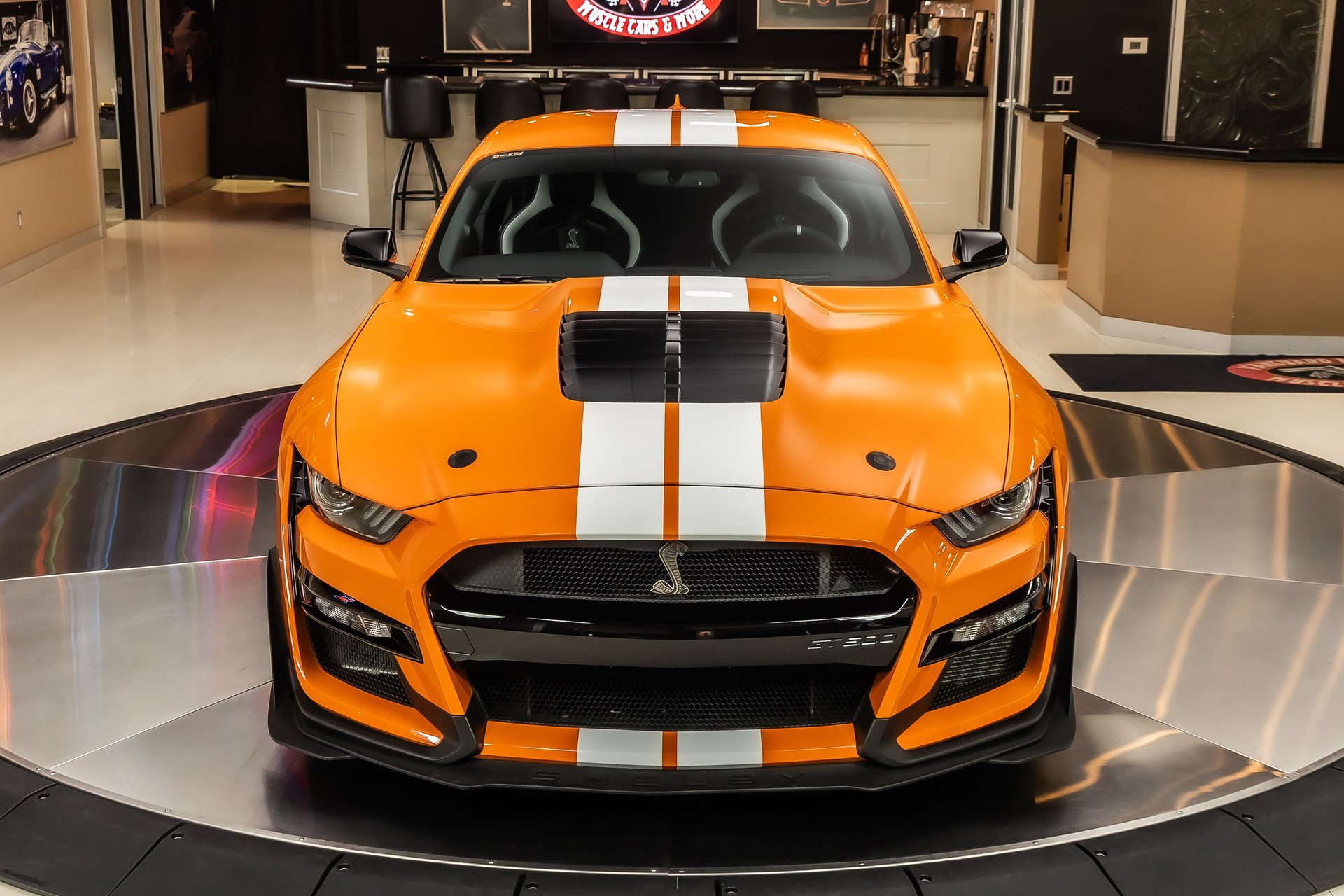 Used 2020 Ford Mustang Shelby GT500 w/ Carbon Fiber Track Pack RWD image 8