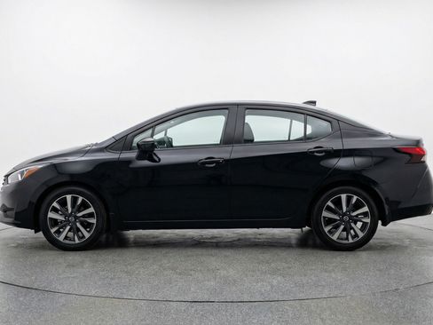 Used 2025 Nissan Versa SV FWD image 5