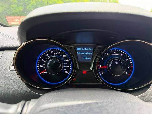 Used 2015 Hyundai Genesis 3.8 RWD image 15