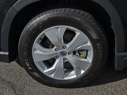 Used 2023 Subaru Ascent 8-Passenger image 9