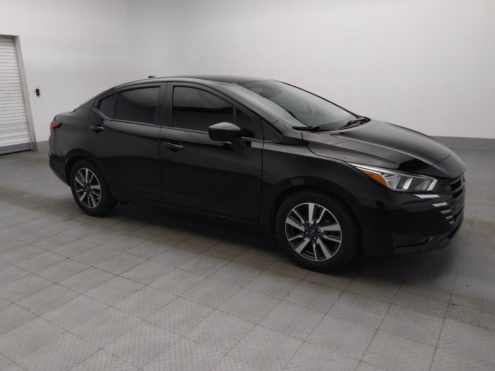 Used 2023 Nissan Versa SV FWD image 11