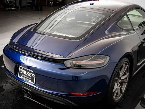 Used 2022 Porsche 718 Cayman S image 19