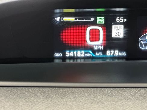 Used 2022 Toyota Prius Prime LE image 29