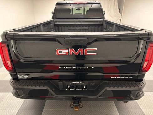 Used 2023 GMC Sierra 3500 Denali w/ Denali Ultimate Package AWD/4WD image 6