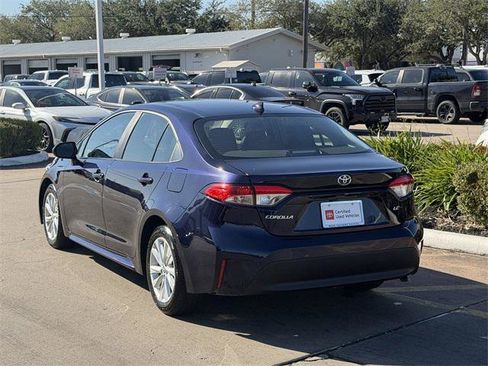 Certified 2025 Toyota Corolla LE image 5