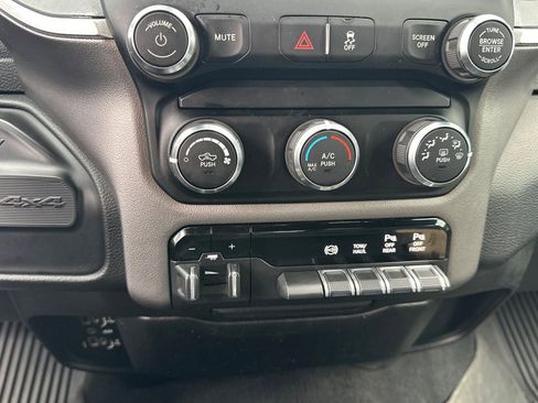 Used 2019 RAM 3500 Big Horn image 23