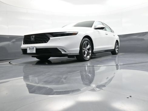 Certified 2024 Honda Accord EX-L image 25