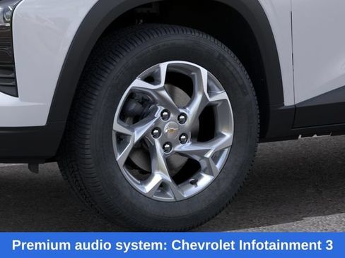 New 2026 Chevrolet Trax LS w/ LS Convenience Package FWD image 10